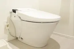 シャワートイレ（タンクレス）